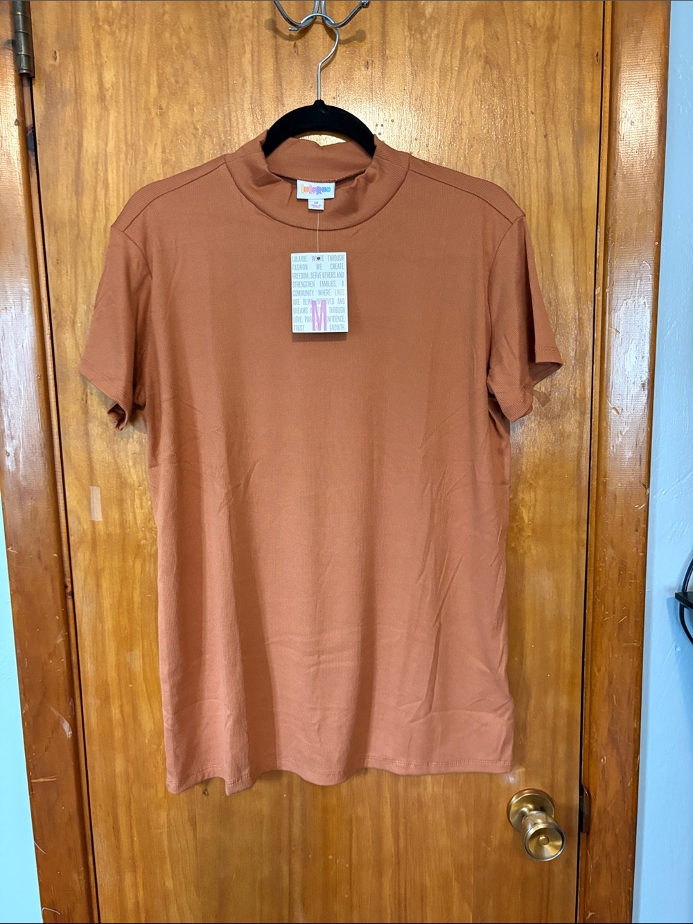 NWT LuLaRoe Ruth Short Sleeve Crewneck Top in Rust - Size M